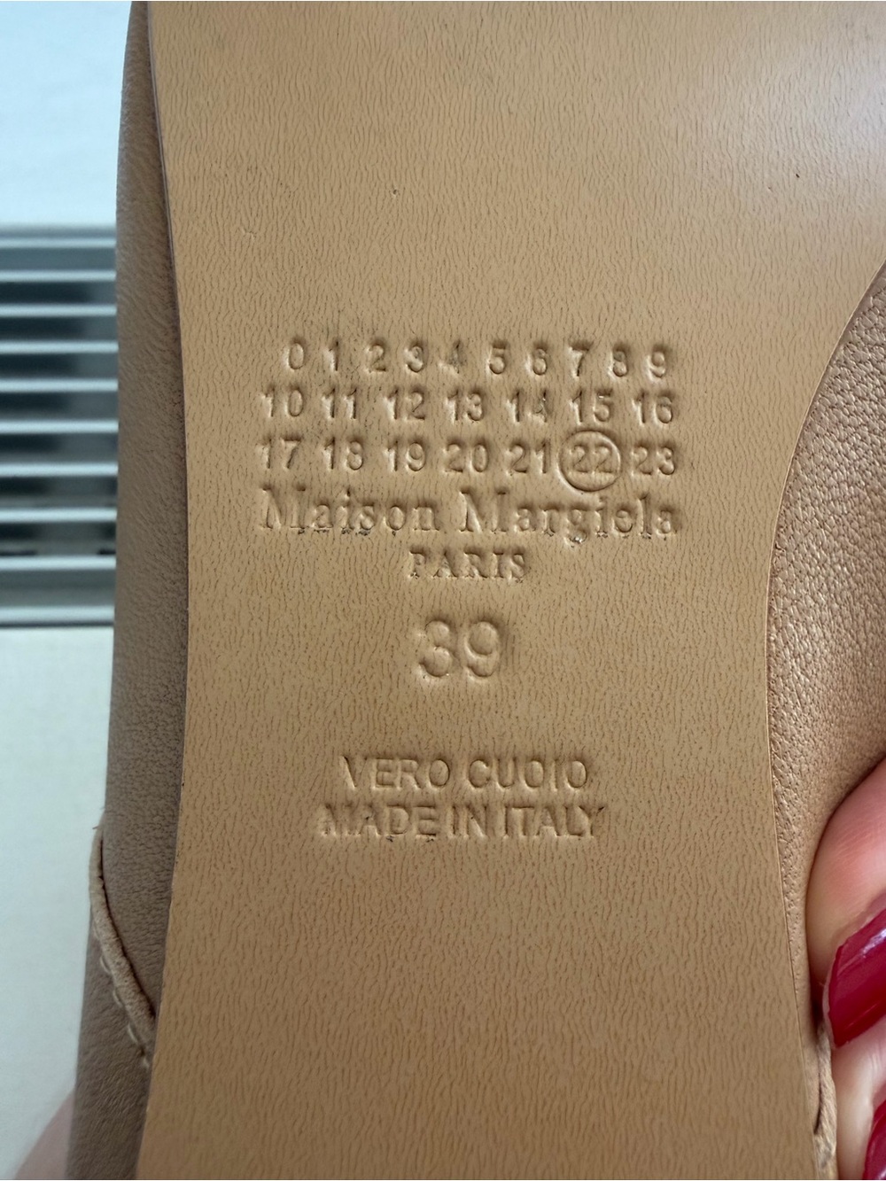 LIKE NEW “Maison Margiela” Tabi Split-Toe Ballet Flat, Tan Leather - Picture 5 of 7